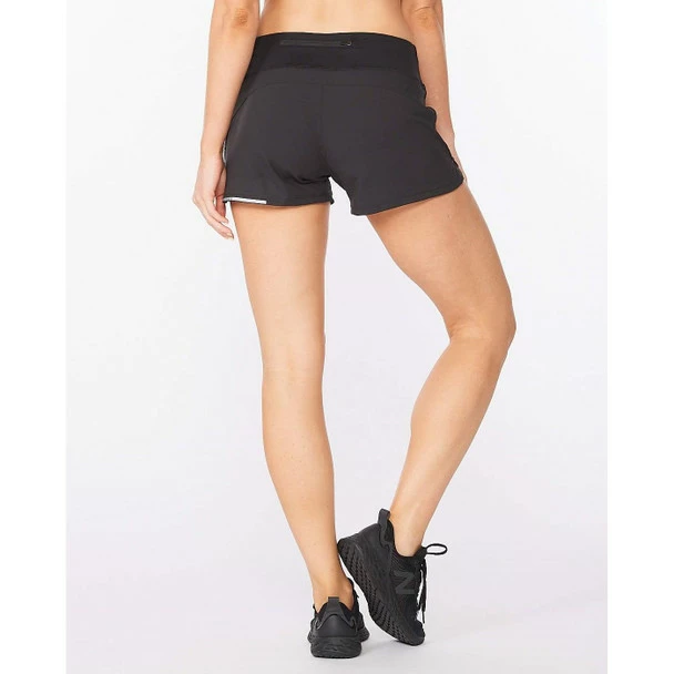 2XU Women's Aero 4 Inch Short - 2022 4 2XU Women's Aero 4 Inch Short - 2022 - Image 2