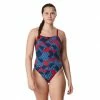 Speedo Women's Ruse Blocks Flyback Swimsuit - 2023 2 Speedo Women's Ruse Blocks Flyback Swimsuit - 2023 -Women's sports Sales redwhiteblue 86638.1666101011